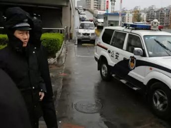 Полиция Китая предотвратила групповое самоубийство обманутых инвесторов