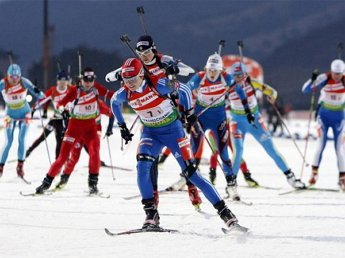 На этапе Кубка мира по биатлону в смешанной эстафете выиграла Норвегия, Россия - четвертая