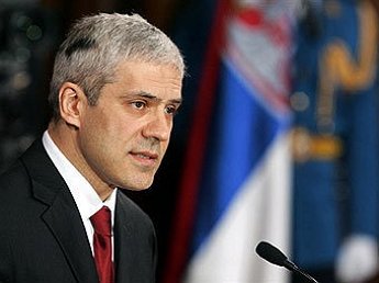 Президента Сербии возмутил совет ЕП по участию в параде Победы