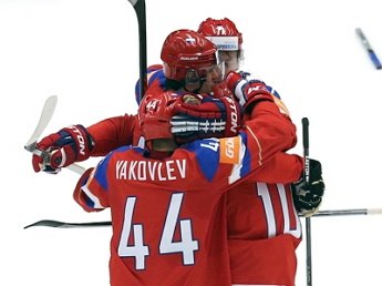 Сборная России вышла в полуфинал ЧМ по хоккею, одолев шведов со счетом 5:3