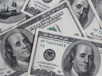 ЦБ РФ повысил курс доллара на выходные
