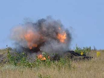 Трех украинских военных разорвало взрывом на полигоне во время учений