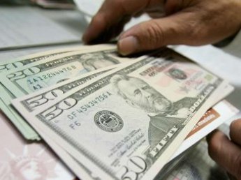 Эксперты предрекли доллар по 90 рублей