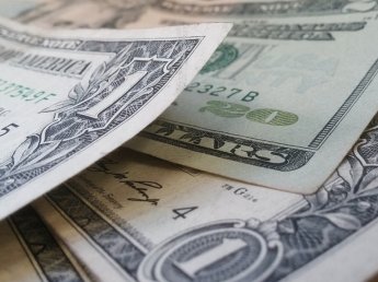 Эксперты: доллар готовят к обвалу