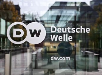Госдума хочет лишить аккредитации немецкий телеканал Deutsche Welle
