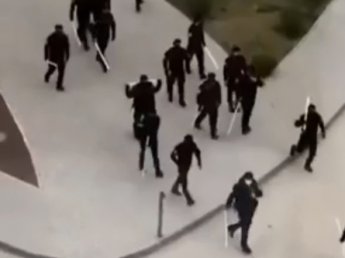 СМИ: в Чечне люди в черном избивают трубами нарушителей карантина