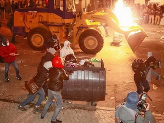Евромайдан в Киеве перерос в погромы: 260 пострадавших
