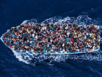 У берегов Греции затонуло судно с беженцами: 28 погибших