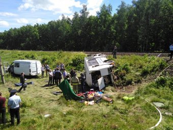 В ДТП на железнодорожном переезде под Орлом погибли 4 человека