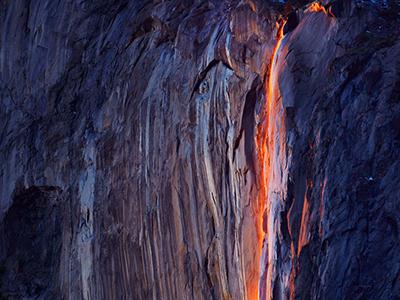 Водопады Хорсетейл перед закатом в национальном парке Йосемити в Калифорнии. (Phil Hawkins/Reuters)