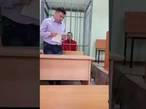 «Мы вчера познакомились»: адвокат в Удмуртии раскритиковал клиента в суде