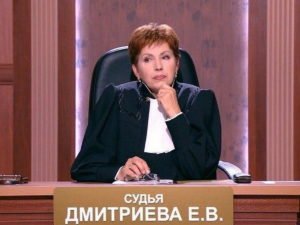 Судью Елену Дмитриеву обвиняют в вымогательстве