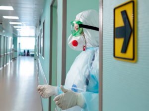 Назван срок окончания эпидемии коронавируса в России
