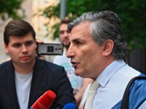 Адвокат Ефремова попал на допрос в полицию