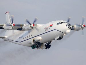 Под Иркутском при посадке разбился грузовой Ан-12: два человека погибли