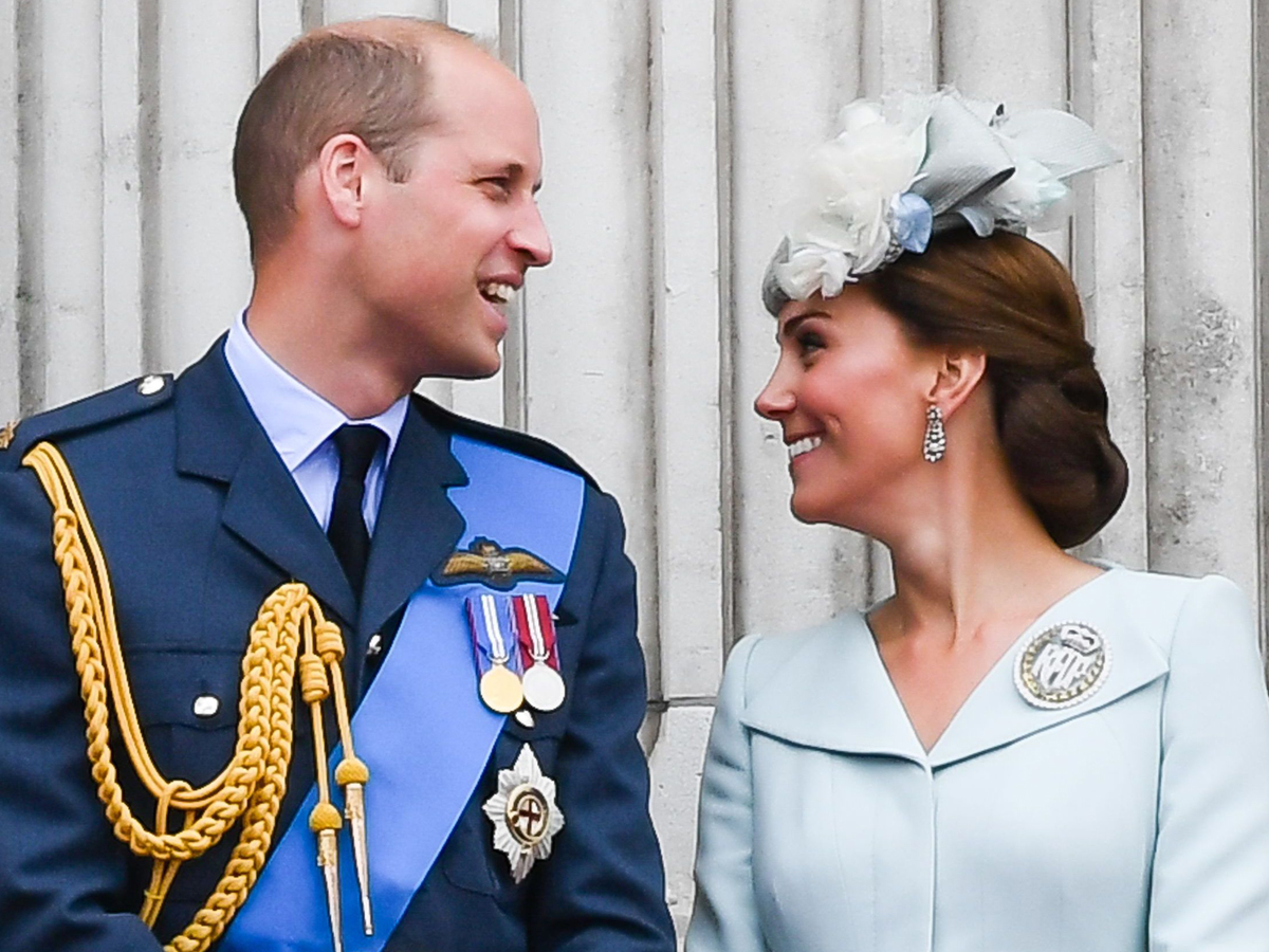 «Это конец»: СМИ Англии смакуют, как Кейт Миддлтон заставили улыбаться любовнице мужа – принца Уильяма