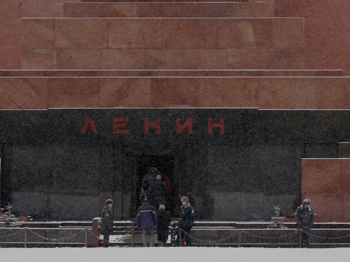 мавзолей ленина внутри на красной площади в москве