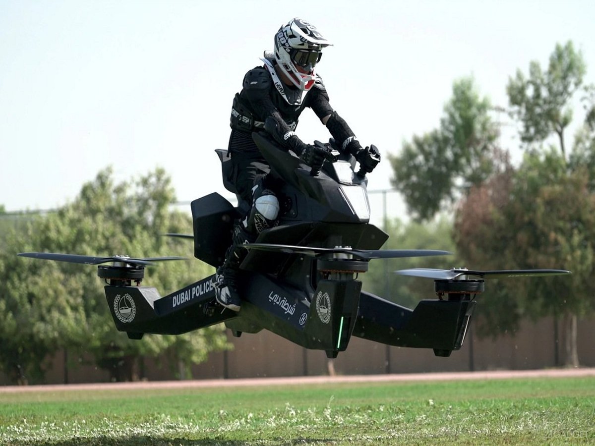Летающий мотоцикл воплощает в жизнь выдумки фантастов