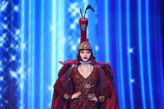 Участницы конкурса красоты Мисс Вселенная 2023 в шоу национальных костюмов