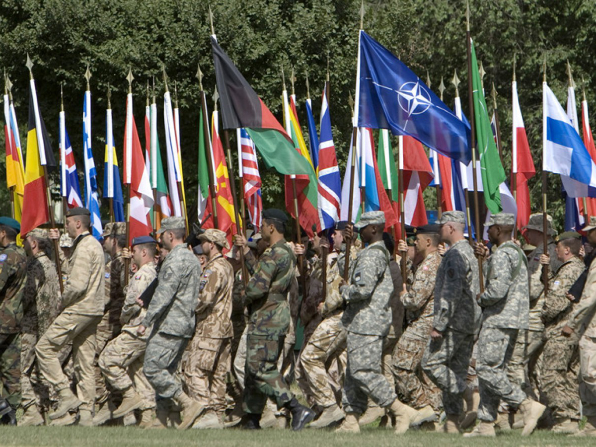WSJ: НАТО готовится к войне с Россией всем альянсом