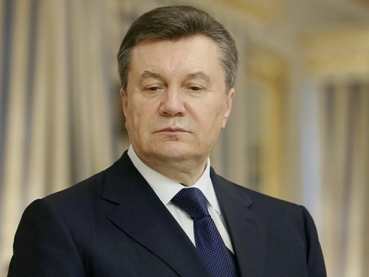 СМИ: Янукович вслед за Путиным прилетел в Белоруссию