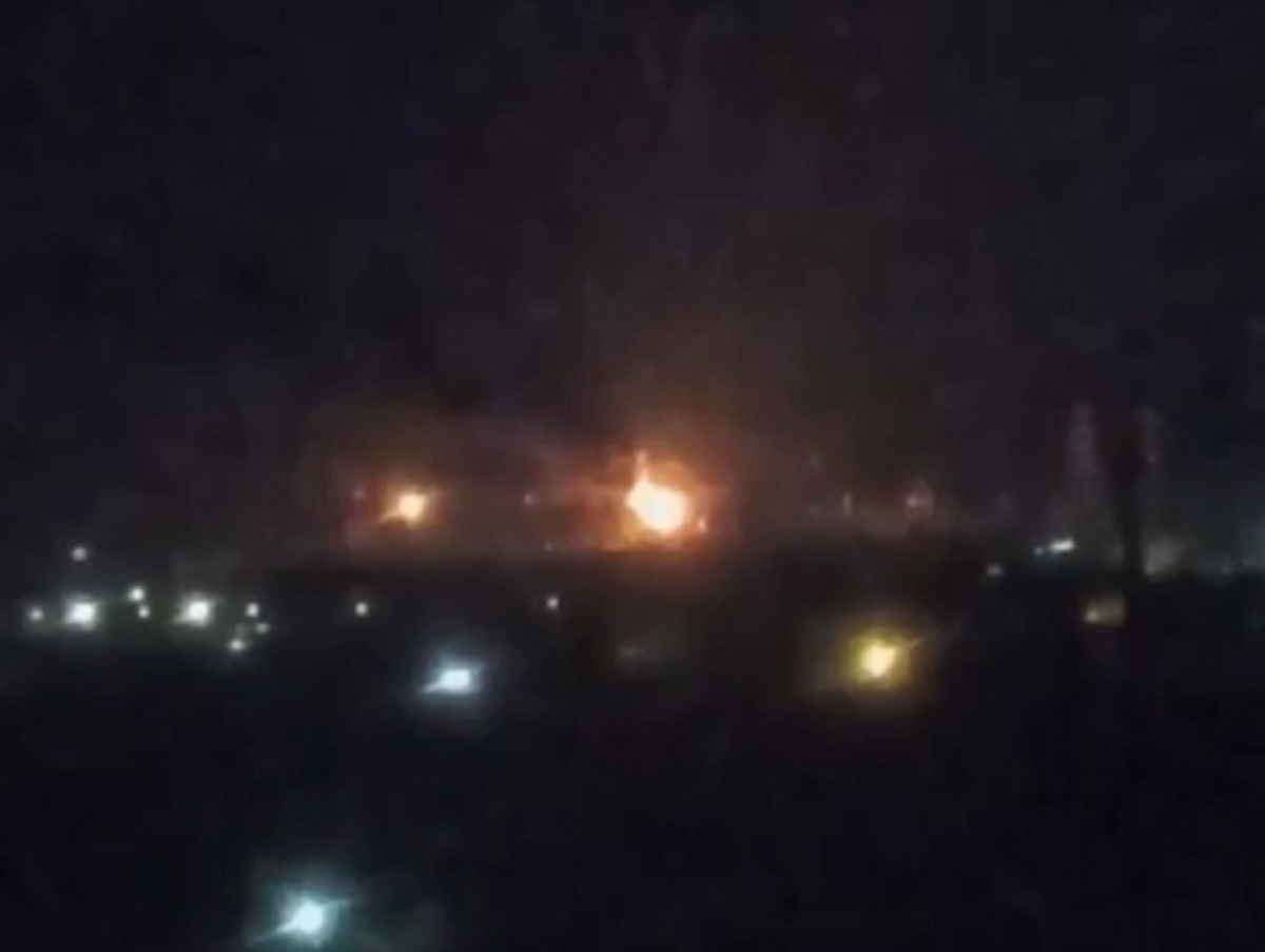 Baza: на рязанском НПЗ начался пожар после атаки дронов