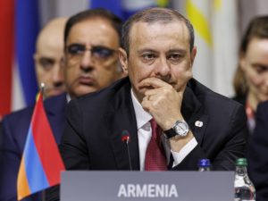 Армения обвинила Россию в сдаче Нагорного Карабаха Азербайджану