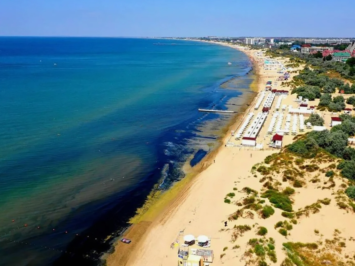 Люди бегут с пляжей Анапы из-за угрозы налета: составлен список самых безопасных городов Крыма