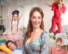Домохозяйка рушит семейные устои в трейлере комедии «Семейный переполох»
