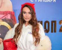 Алена Водонаева без штанов угодила прямо в сказку