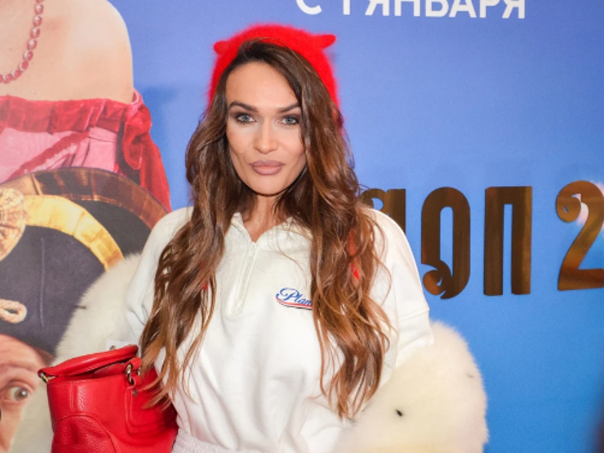 Алена Водонаева без штанов угодила прямо в сказку