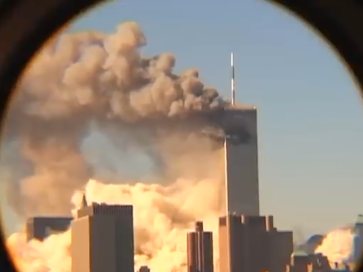 Опубликовано новое видео теракта 11 сентября с горящими башнями-близнецами