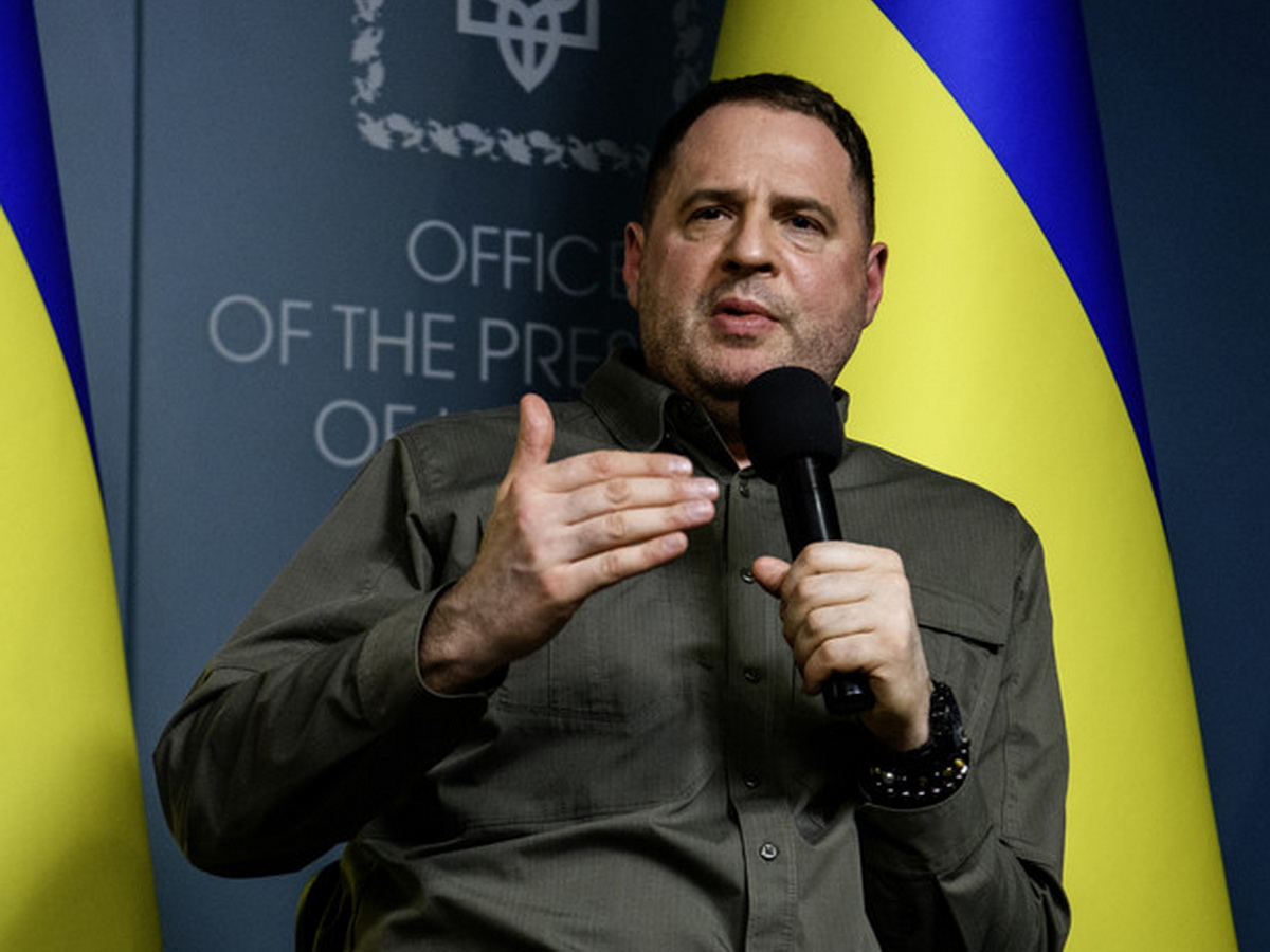 Глава офиса президента Украины заявил о необходимости завершения боевых действий