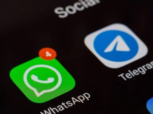 Массовый сбой в Telegram и WhatsApp: Роскомнадзор назвал причину