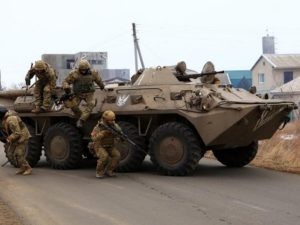 БТР-82А ВС РФ уничтожил БТР-4 ВСУ в бою под Курском, попав на видео